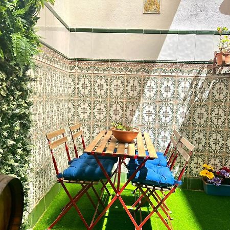 Adela & Private Courtyard By Ele Apartments Malaga Luaran gambar